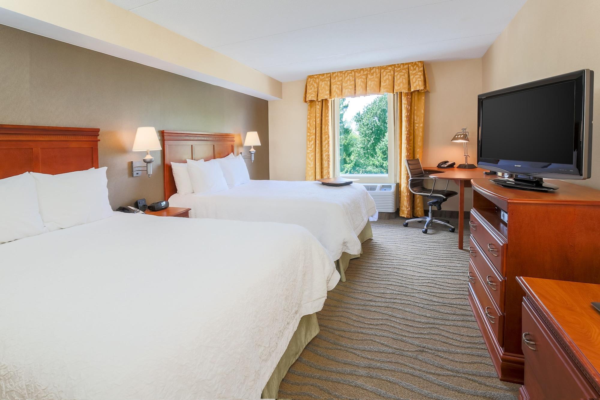 Hampton Inn & Suites Poughkeepsie Spackenkill Екстер'єр фото