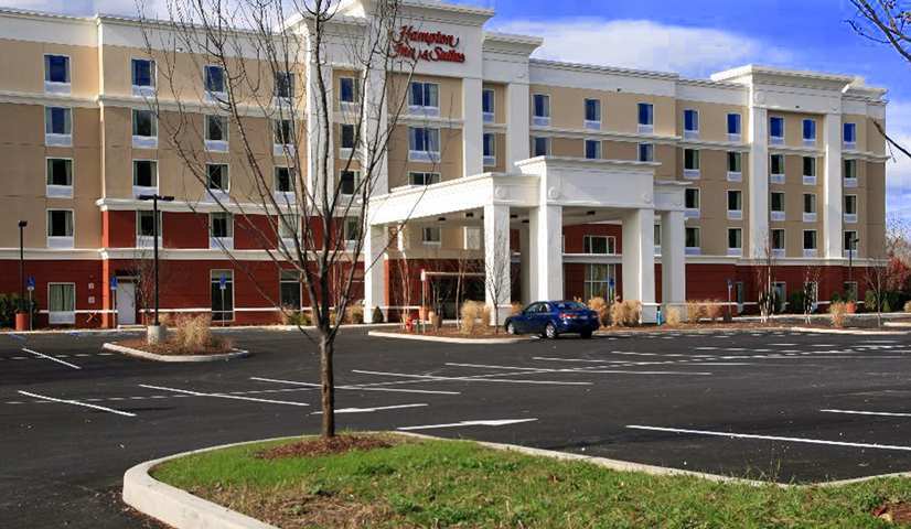 Hampton Inn & Suites Poughkeepsie Spackenkill Екстер'єр фото